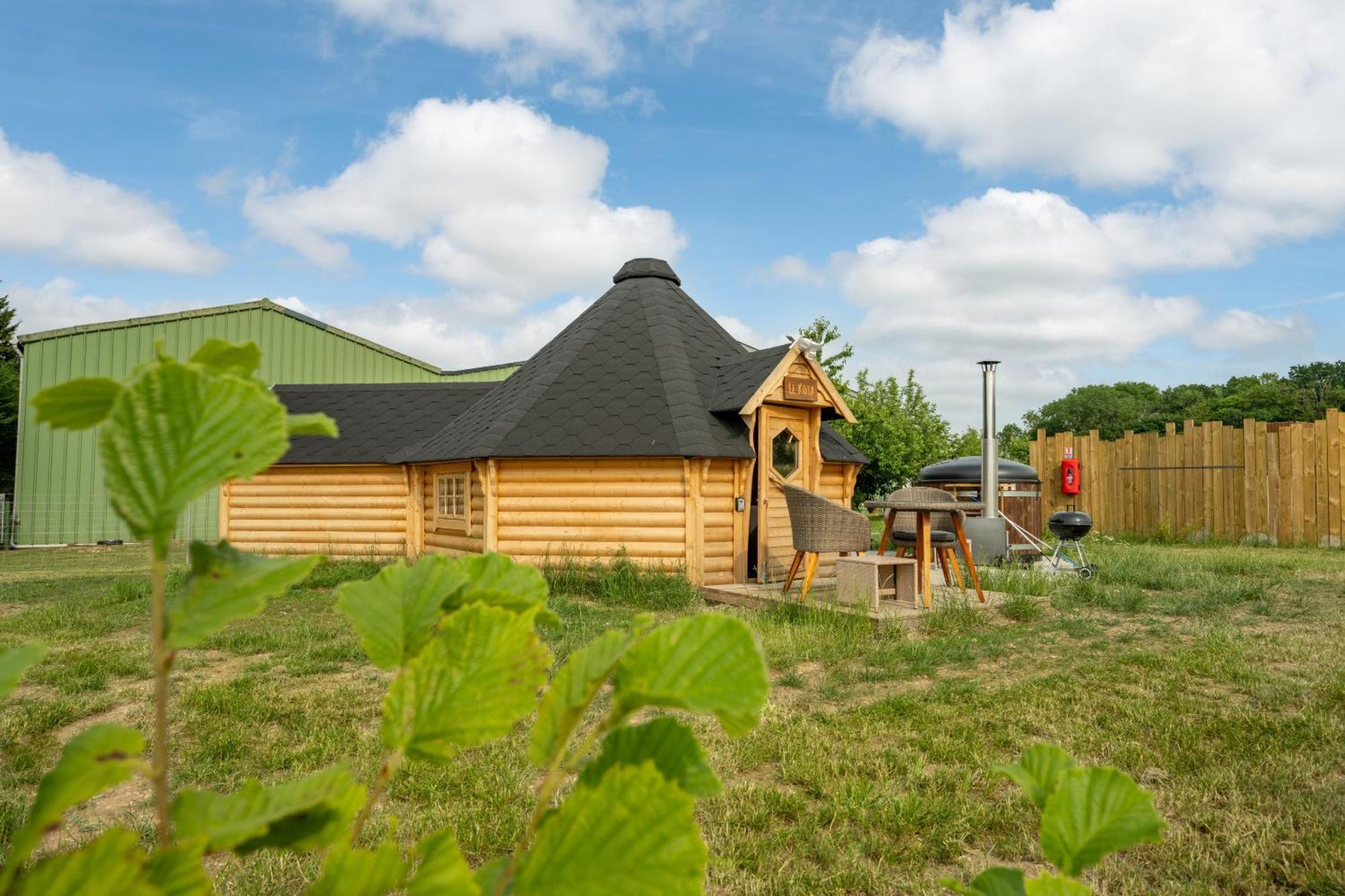 Logements Insolites A La Ferme - Yourte, Kota Ou Pod Farbus Zimmer foto